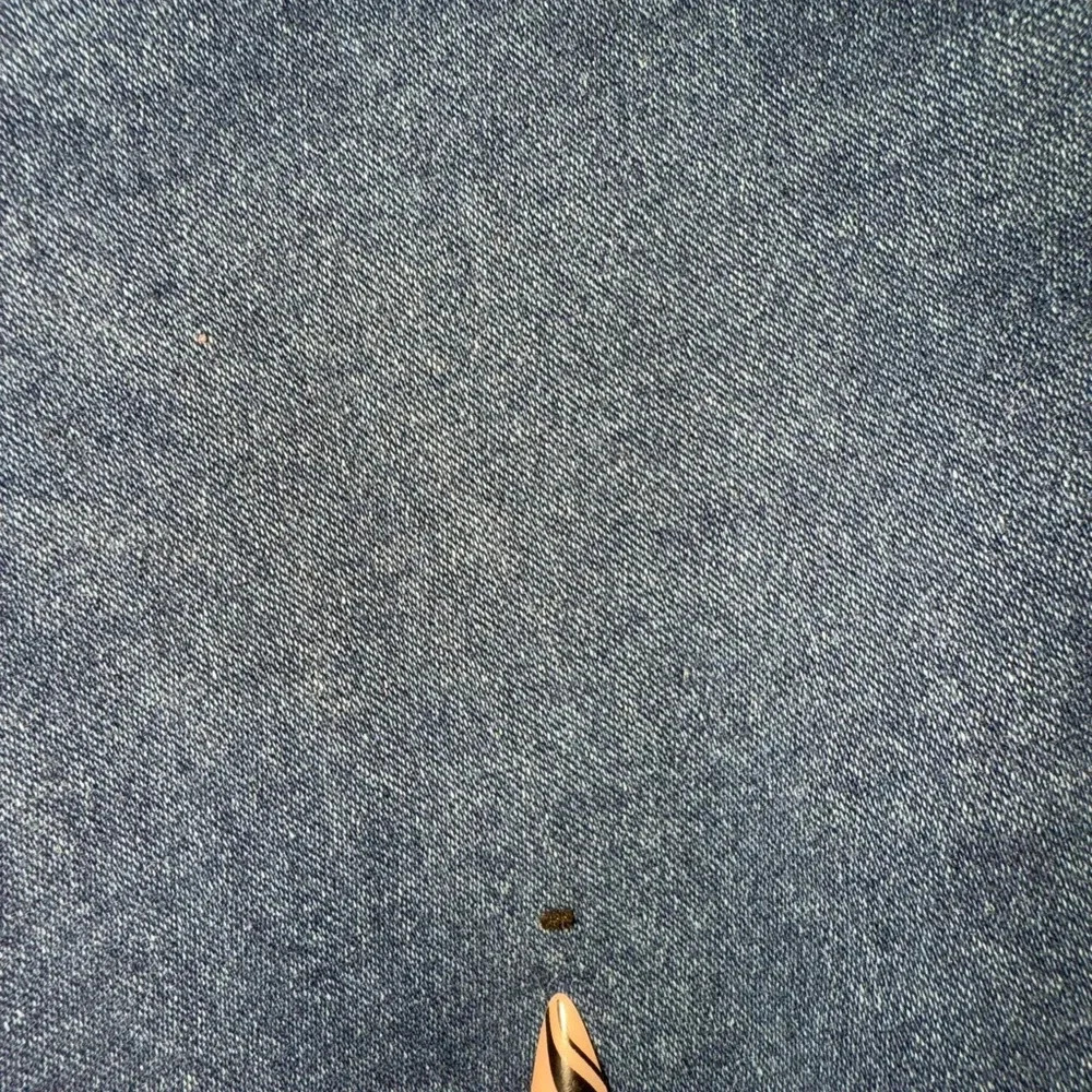 Old navy blue jeans - Picture 2 of 5